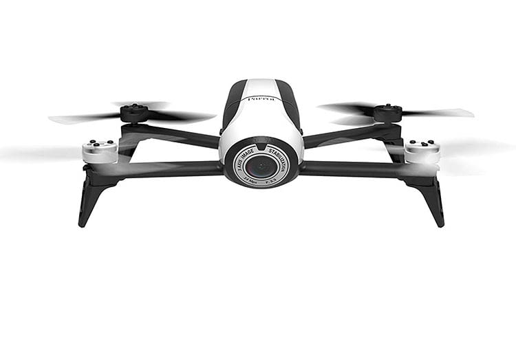 Parrot Bebop 2 wird in der Basisversion via Smartphone oder Tablet gesteuert Parrot Bebop 2 wird in der Basisversion via Smartphone oder Tablet gesteuert