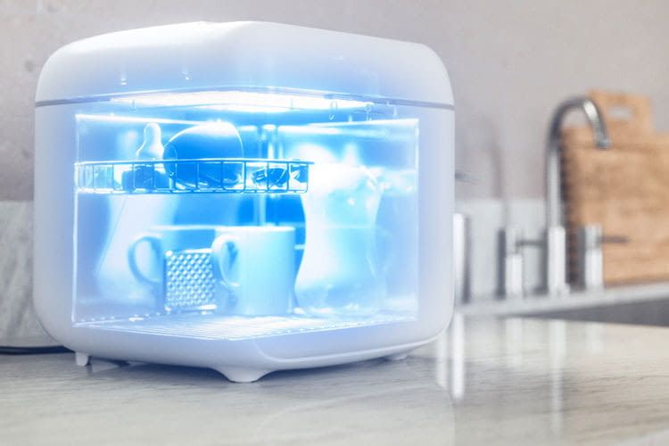 Die Signify Philips UV-C-Desinfektionsbox bietet im Inneren reichlich Platz Die Signify Philips UV-C-Desinfektionsbox bietet im Inneren reichlich Platz