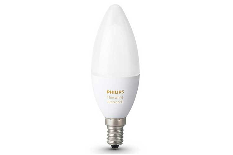 Die Philips Hue White Ambiance LED Leuchte für E14 Fassungen ist dank der Philips Hue Bridge einfach per App zu bedienen Die Philips Hue White Ambiance LED Leuchte für E14 Fassungen ist dank der Philips Hue Bridge einfach per App zu bedienen