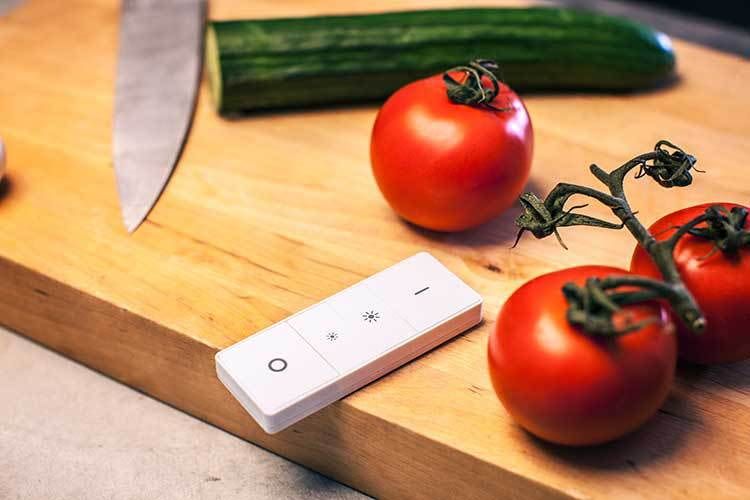 Philips Hue White Ambiance ist mit der Dimmer-Fernbedienung von überall steuerbar Philips Hue White Ambiance ist mit der Dimmer-Fernbedienung von überall steuerbar