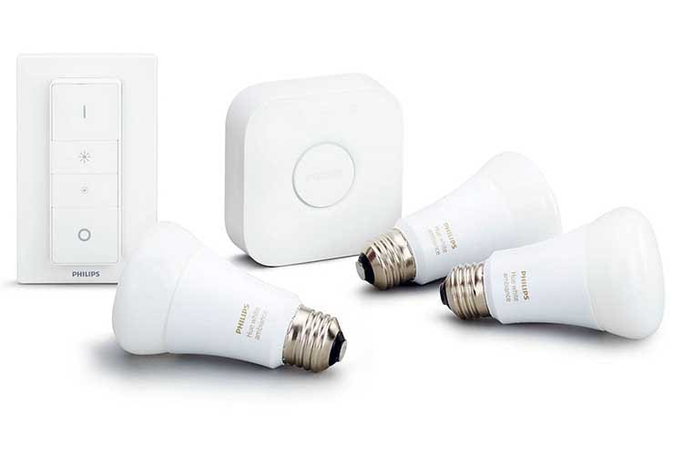 Die Komponenten des Philips Hue White Ambiance verbinden sich über den Zigbee-Funkstandard Die Komponenten des Philips Hue White Ambiance verbinden sich über den Zigbee-Funkstandard