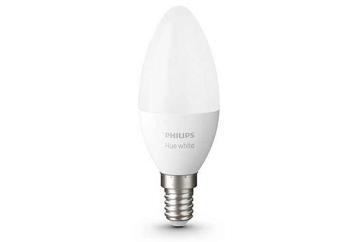 Die Philips Hue White LED Leuchte für die E14 Fassung ist wie die E27-Version dimmbar Die Philips Hue White LED Leuchte für die E14 Fassung ist wie die E27-Version dimmbar