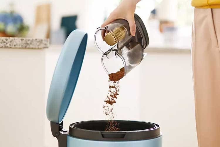 Staubbeutel gehören mit dem Akkustaubsauger von Philips der Vergangenheit an Staubbeutel gehören mit dem Akkustaubsauger von Philips der Vergangenheit an