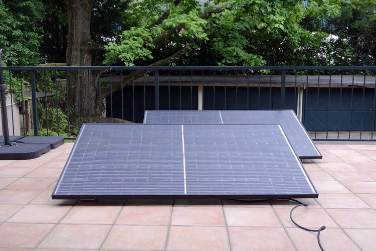 Unsere Redaktion hat bereits verschiedene Balkonkraftwerke von PluginEnergy ausprobiert Unsere Redaktion hat bereits verschiedene Balkonkraftwerke von PluginEnergy ausprobiert