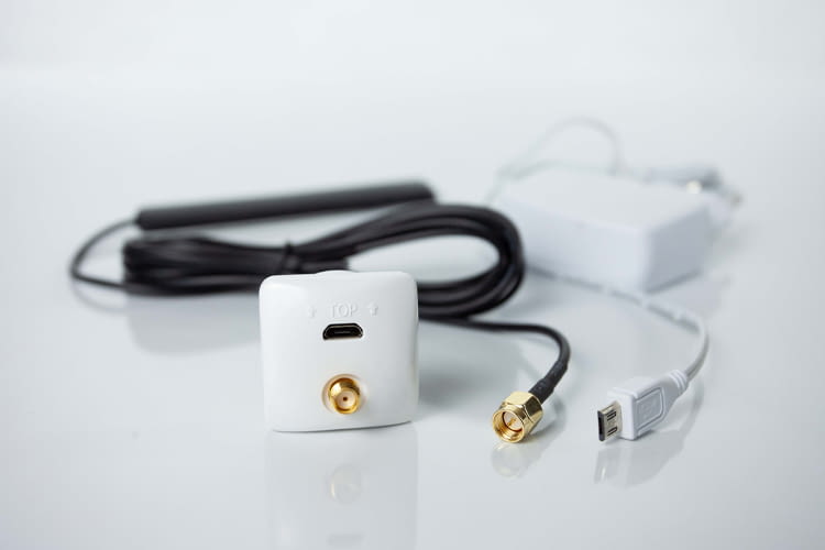 Die Anbringung des poweropti am Stromzähler ist kinderleicht und benötigt keinen Elektriker Die Anbringung des poweropti am Stromzähler ist kinderleicht und benötigt keinen Elektriker