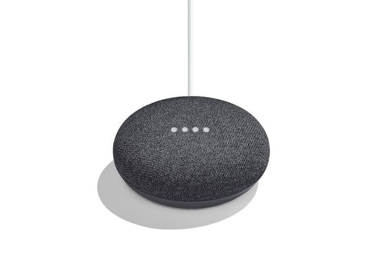 Auch der kompakte Google Home Mini sammelt standardmäßig viele Daten Auch der kompakte Google Home Mini sammelt standardmäßig viele Daten
