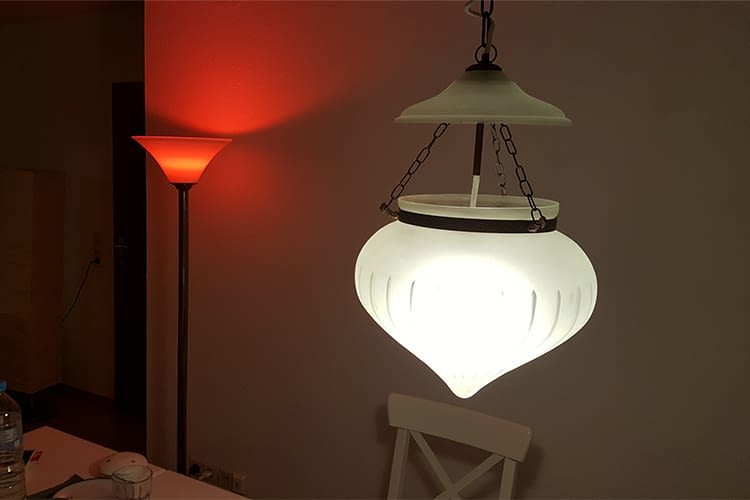 Alarmbeleuchtung mit Philips Hue im Magenta SmartHome Alarmbeleuchtung mit Philips Hue im Magenta SmartHome