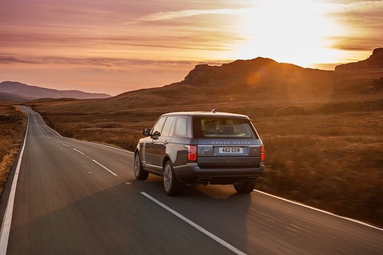Der Range Rover P400e von Land Rover ist ein luxuriöses Elektroauto Der Range Rover P400e von Land Rover ist ein luxuriöses Elektroauto