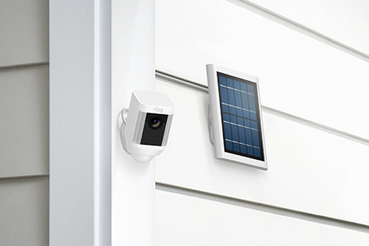 Energieautark und umweltfreundlich: Spotlight Cam Solar Energieautark und umweltfreundlich: Spotlight Cam Solar