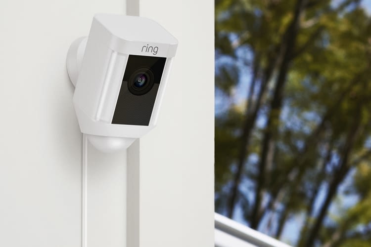 Mit Netzkabel und flexibel definierbaren Bewegungszonen: Spotlight Cam Wired Mit Netzkabel und flexibel definierbaren Bewegungszonen: Spotlight Cam Wired
