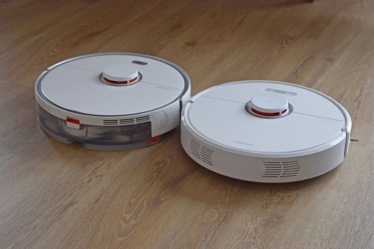 Die optische Ähnlichkeit zum Roborock S50 (rechts) ist groß Die optische Ähnlichkeit zum Roborock S50 (rechts) ist groß