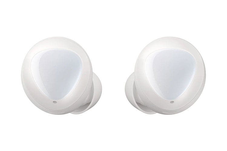 Samsung Galaxy Buds schmiegen sich dank rundlichen Design gut in die Ohrmuscheln ein Samsung Galaxy Buds schmiegen sich dank rundlichen Design gut in die Ohrmuscheln ein
