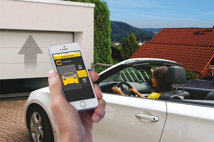 Garage per Smartphone öffnen? Kein Problem mit dem Schellenberg Smart Home System 2018 Garage per Smartphone öffnen? Kein Problem mit dem Schellenberg Smart Home System 2018