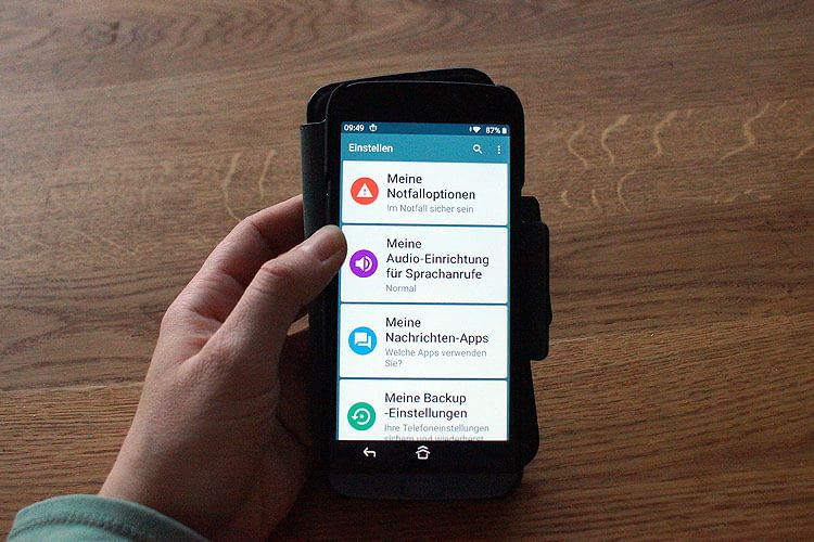 Auch für Nutzer mit körperlichen Einschränkungen gibt es zahlreiche Anpassungsmöglichkeiten Auch für Nutzer mit körperlichen Einschränkungen gibt es zahlreiche Anpassungsmöglichkeiten