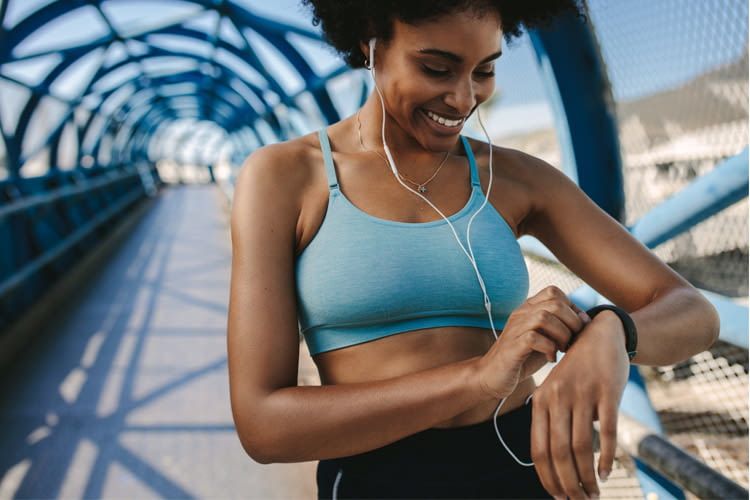 Smartwatches können inzwischen viel mehr als nur Schritte zu zählen Smartwatches können inzwischen viel mehr als nur Schritte zu zählen