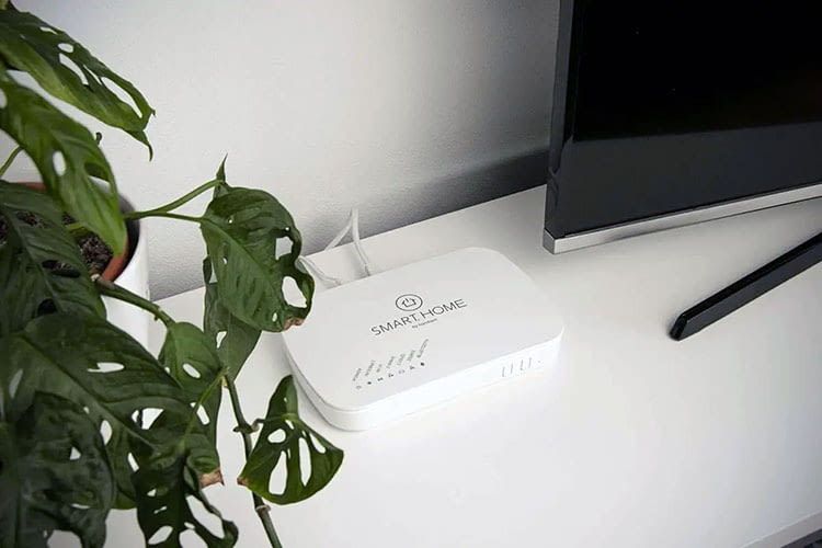 Das SMART HOME by hornbach Gateway ist das Herzstück des Systems, das sich durch einen sehr hohen Datenschutz auszeichnet Das SMART HOME by hornbach Gateway ist das Herzstück des Systems, das sich durch einen sehr hohen Datenschutz auszeichnet