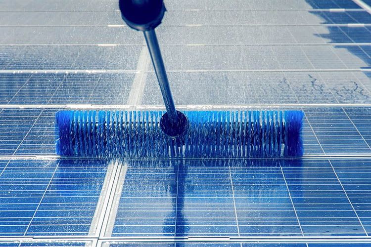 Reinigung der Solaranlage und viele weitere Dienstleistungen vermittelt das Portal Reinigung der Solaranlage und viele weitere Dienstleistungen vermittelt das Portal