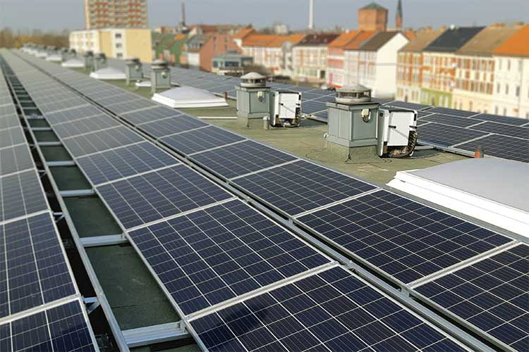 33.000 Photovoltaikanlagen könnten in deutschen Städten Platz finden 33.000 Photovoltaikanlagen könnten in deutschen Städten Platz finden