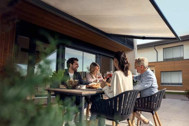 Nach der Smart Home Integration sind viele Markisen sogar sprachsteuerbar Nach der Smart Home Integration sind viele Markisen sogar sprachsteuerbar