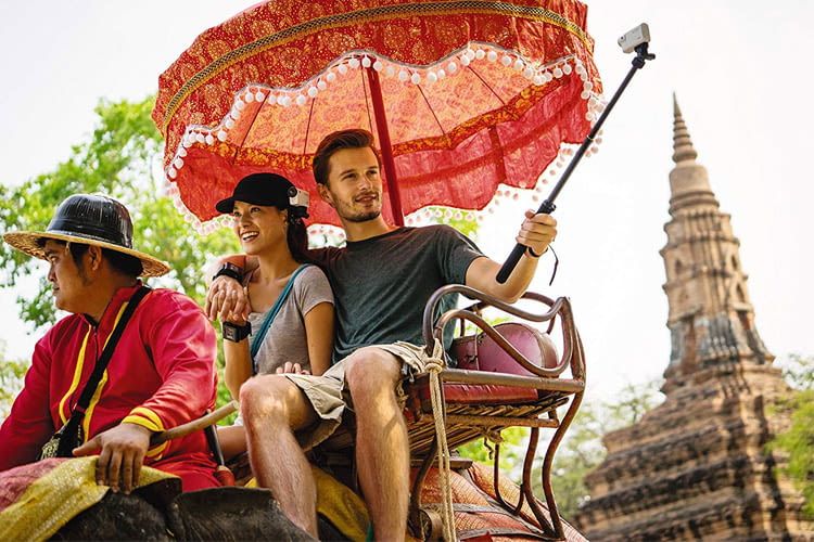 Für die Actioncam ist eine große Auswahl an Halterungen erhältlich Für die Actioncam ist eine große Auswahl an Halterungen erhältlich