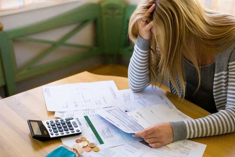 Teure Stromkosten muss man nicht einfach hinnehmen Teure Stromkosten muss man nicht einfach hinnehmen