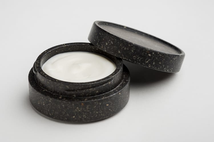 Nachhaltige Verpackungskonzepte für Kosmetik- und Lebensmittelindustrie Nachhaltige Verpackungskonzepte für Kosmetik- und Lebensmittelindustrie