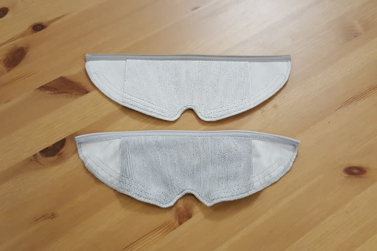 Der gebrauchte Lappen (unten) blieb auch nach mehreren Runden in der Waschmaschine in Form Der gebrauchte Lappen (unten) blieb auch nach mehreren Runden in der Waschmaschine in Form