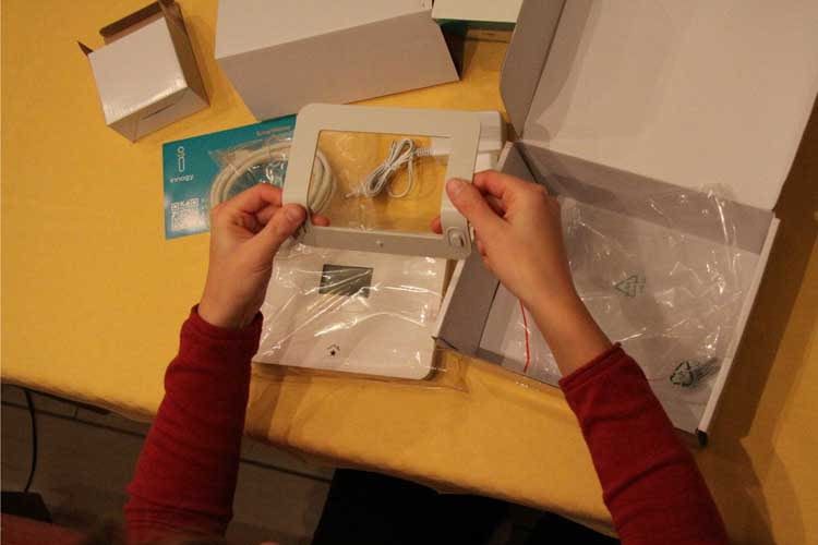 Unboxing vor dem Test: die innogy SmartHome-Zentrale und Komponenten Unboxing vor dem Test: die innogy SmartHome-Zentrale und Komponenten