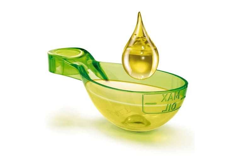 Ein Löffel Öl reicht für die Zubereitung der meisten Gerichte Ein Löffel Öl reicht für die Zubereitung der meisten Gerichte