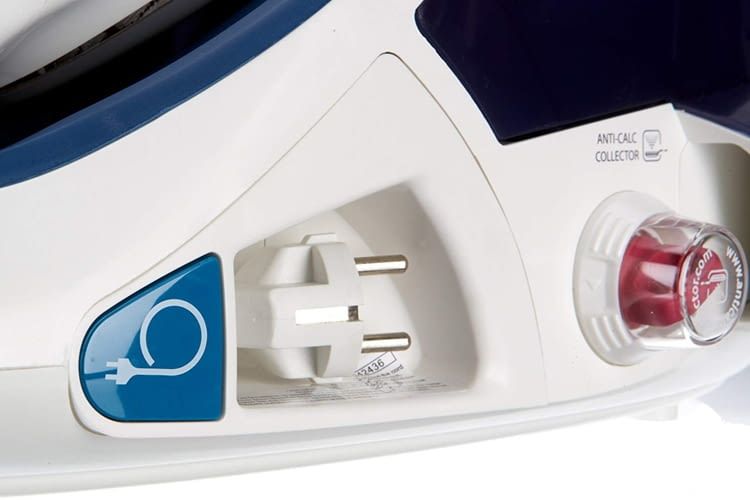 Anti-Calc-Collector gegen Verkalkung: Dampfbügelstation GV8461 Pro Express Turbo Anti-Calc-Collector gegen Verkalkung: Dampfbügelstation GV8461 Pro Express Turbo