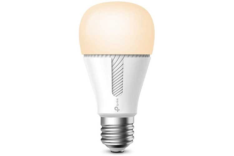 Die smarte WLAN Leuchte KL110 leuchtet in einem dimmbaren warmweißen Licht Die smarte WLAN Leuchte KL110 leuchtet in einem dimmbaren warmweißen Licht