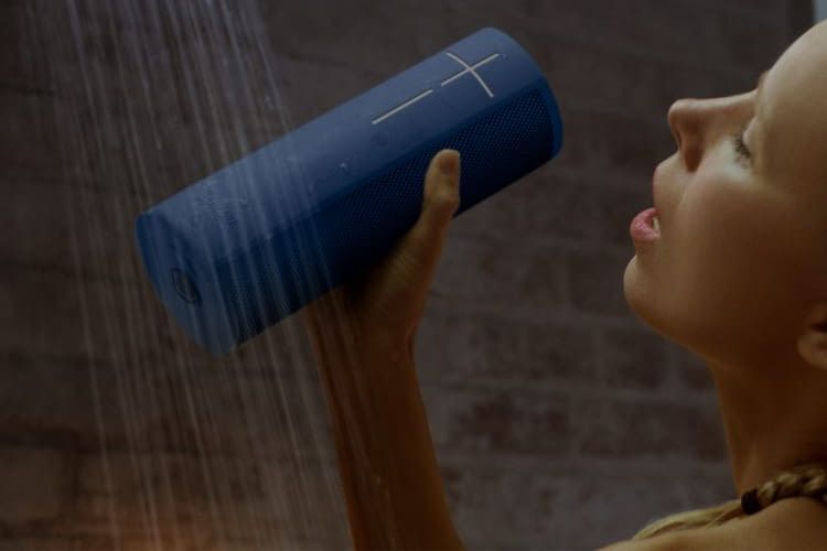 Ultimate Ear BLAST und MEGABLAST sind wasserdicht Ultimate Ear BLAST und MEGABLAST sind wasserdicht