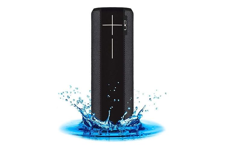 Ultimate Ears Bluetooth-Box Boom 2 ist wasserdicht und kann bei Verschmutzung einfach abgeduscht werden Ultimate Ears Bluetooth-Box Boom 2 ist wasserdicht und kann bei Verschmutzung einfach abgeduscht werden