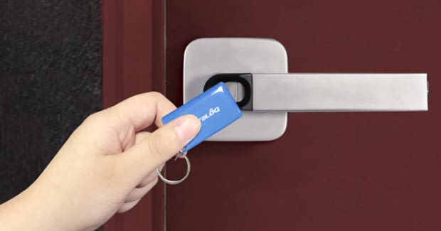 Key Fobs werden häufig zum Öffnen von Hotelzimmern genutzt Key Fobs werden häufig zum Öffnen von Hotelzimmern genutzt