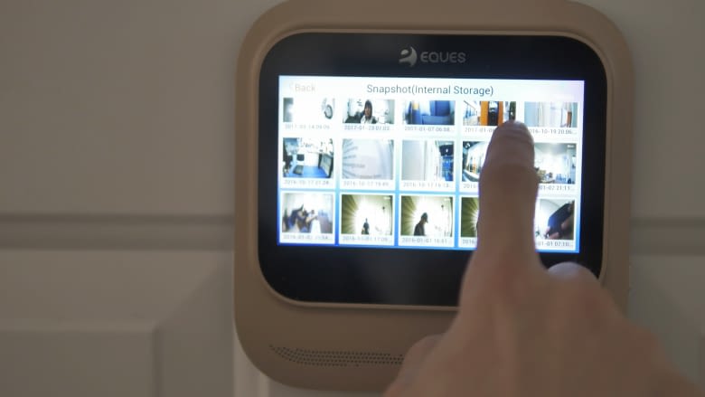 VEIU - Einfache Bedienung via Touchscreen oder Smartphone App VEIU - Einfache Bedienung via Touchscreen oder Smartphone App