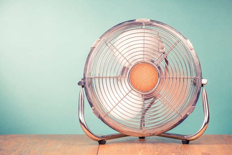 Ventilatoren gibt es in zahlreichen Farben, Größen und Preisklassen Ventilatoren gibt es in zahlreichen Farben, Größen und Preisklassen