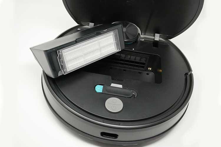 Der Schmutz-Behälter vom Viomi V2 Reiniger ließ sich im Test leicht entnehmen und besitzt einen HEPA-Filter Der Schmutz-Behälter vom Viomi V2 Reiniger ließ sich im Test leicht entnehmen und besitzt einen HEPA-Filter