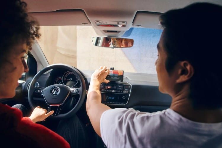 Im inneren des VW e-Up ist Platz für 4 Personen Im inneren des VW e-Up ist Platz für 4 Personen