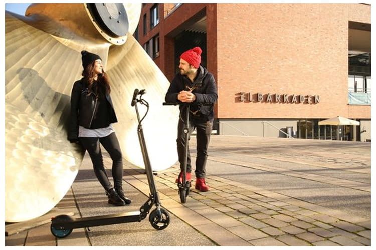 Der EGRET-TEN E-Scooter hat eine Reichweite von bis zu 40 Kilometern Der EGRET-TEN E-Scooter hat eine Reichweite von bis zu 40 Kilometern