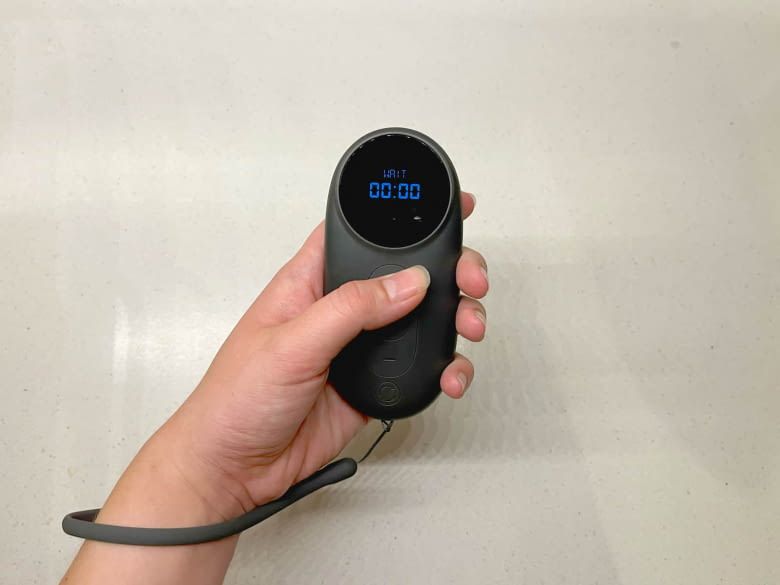 Die Fernbedienung des WalkingPad P1 verfügt über ein Display Die Fernbedienung des WalkingPad P1 verfügt über ein Display