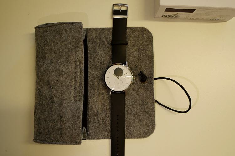 Die Withings ScanWatch ist in zwei unterschiedlichen Größen erhältlich Die Withings ScanWatch ist in zwei unterschiedlichen Größen erhältlich