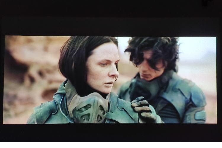 Das Bild des XGIMI Halo+ ist für einen Beamer dieser Größe wirklich sehr gut Das Bild des XGIMI Halo+ ist für einen Beamer dieser Größe wirklich sehr gut