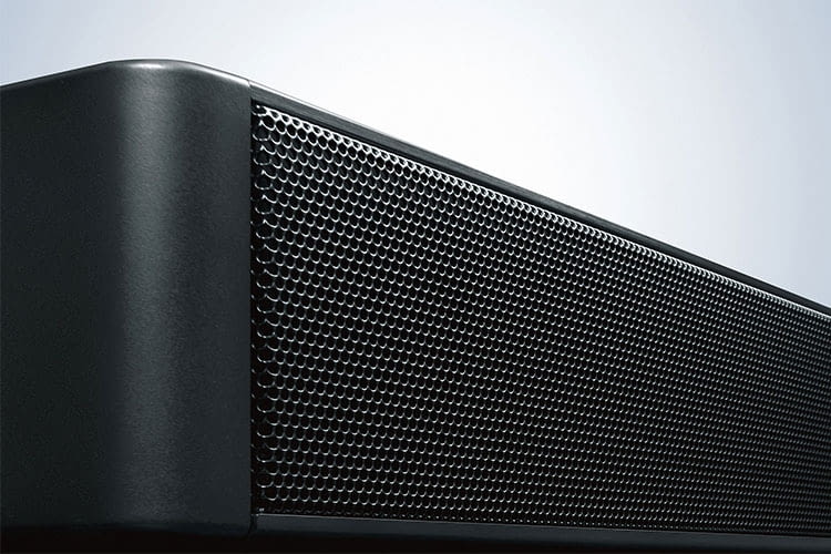 Yamaha MusicCast YSP-2700 verbindet sich via Bluetooth und Airplay drahtlos mit anderen Geräten Yamaha MusicCast YSP-2700 verbindet sich via Bluetooth und Airplay drahtlos mit anderen Geräten