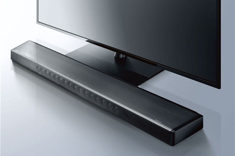 Die Soundbar Yamaha MusicCast YSP-2700 ist mit 94,4 cm knapp einen Meter breit Die Soundbar Yamaha MusicCast YSP-2700 ist mit 94,4 cm knapp einen Meter breit