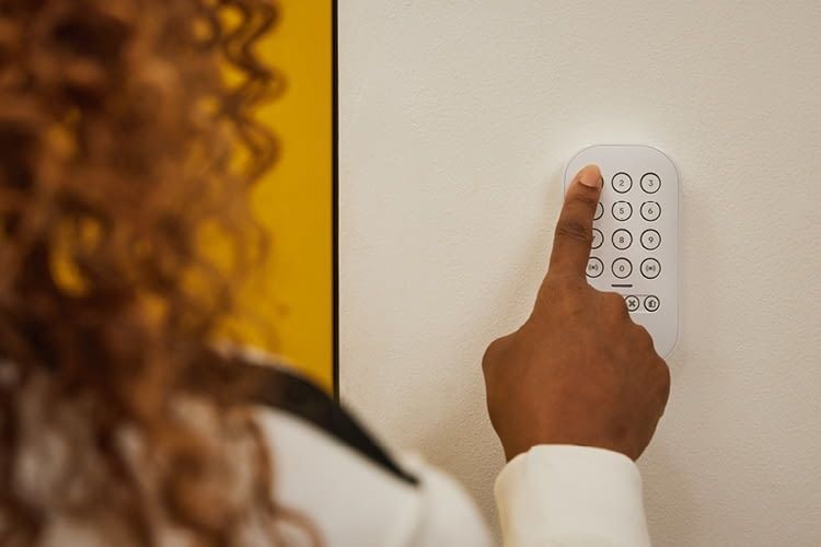 Das Yale Alarm Starterkit dient zur Absicherung der eigenen vier Wände Das Yale Alarm Starterkit dient zur Absicherung der eigenen vier Wände