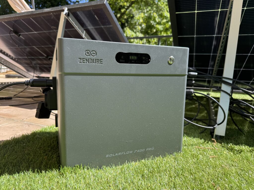 Zendure SolarFlow 2400 Pro Test 2026: Bis zu 4.200 W PV-Eingang!