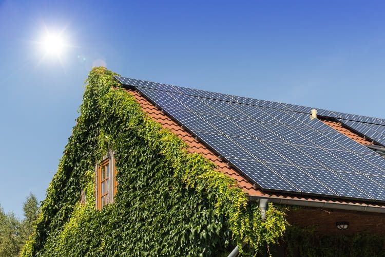 Der PV-Anlagen Standort sollten für einen optimalen Ertrag verschiedene Kriterien erfüllen Der PV-Anlagen Standort sollten für einen optimalen Ertrag verschiedene Kriterien erfüllen