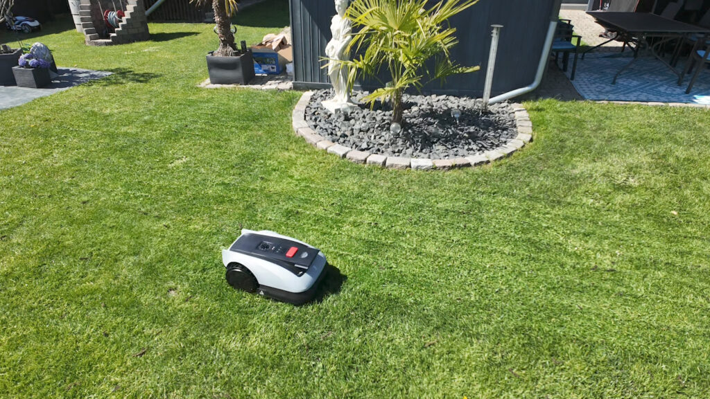 Auf der Fläche zeigt auch der O600 eine gute Leistung und fährt parallele Bahnen