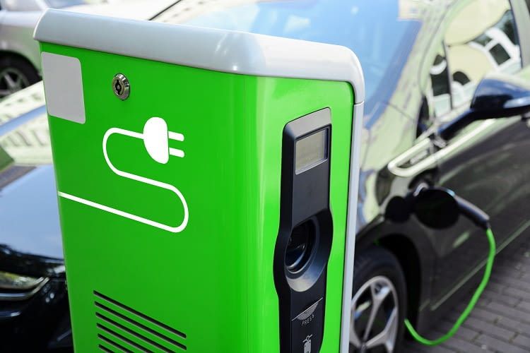 Strom eines Elektroautos nachtanken soll immer unkomplizierter werden Strom eines Elektroautos nachtanken soll immer unkomplizierter werden