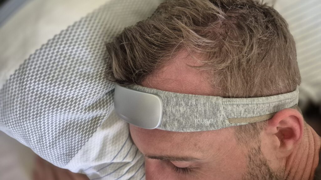 muse-stirnband-beim-schlafen Muse Stirnband beim Schlafen